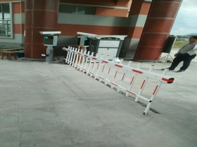 云南騰沖學(xué)校電子支付車牌識(shí)別